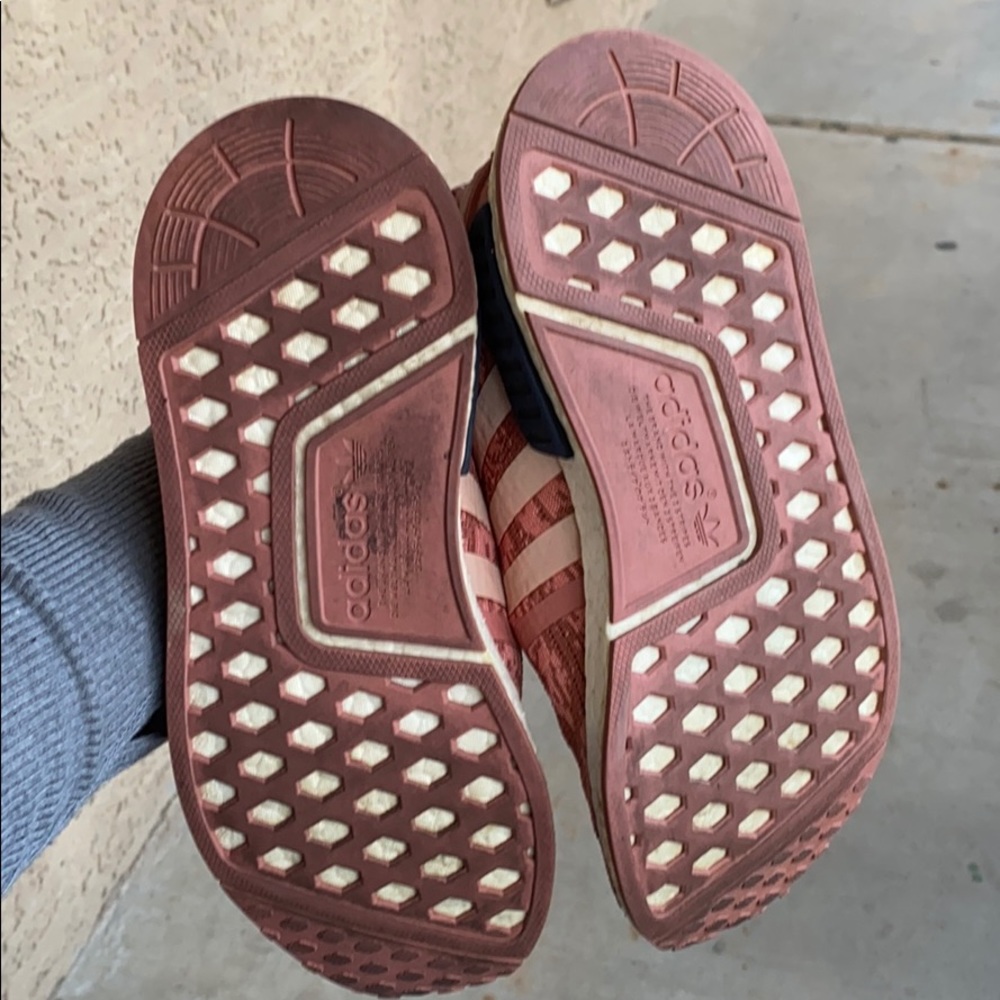 Adidas NMD R1 - Picture 4 of 6